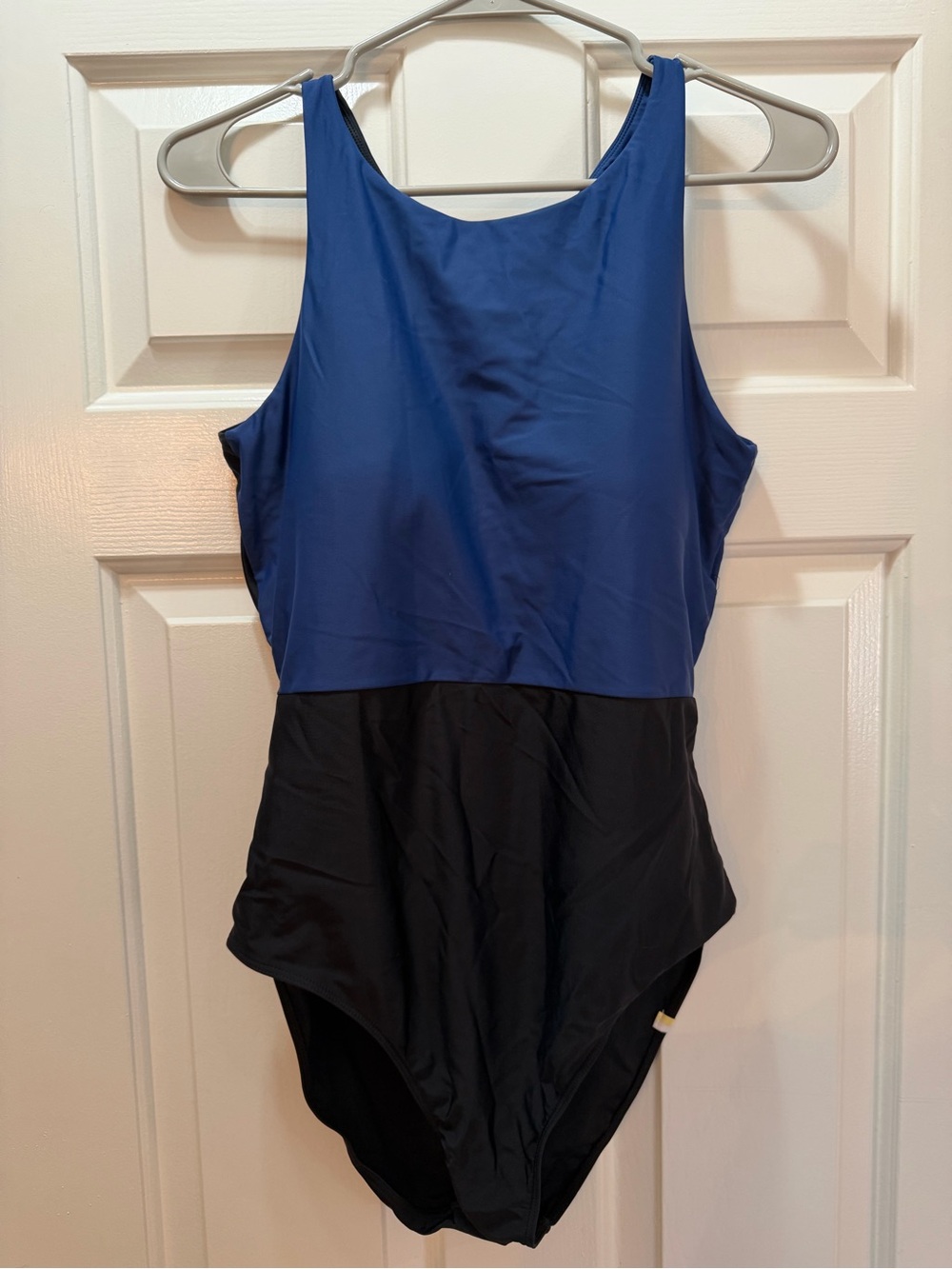 Like new Summersalt one piece swimsuit